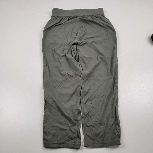 Lululemon Athletica Beyond The Studio Crop Womens Green Joggers Yoga Pants Sz 6 - Picture 14 of 16